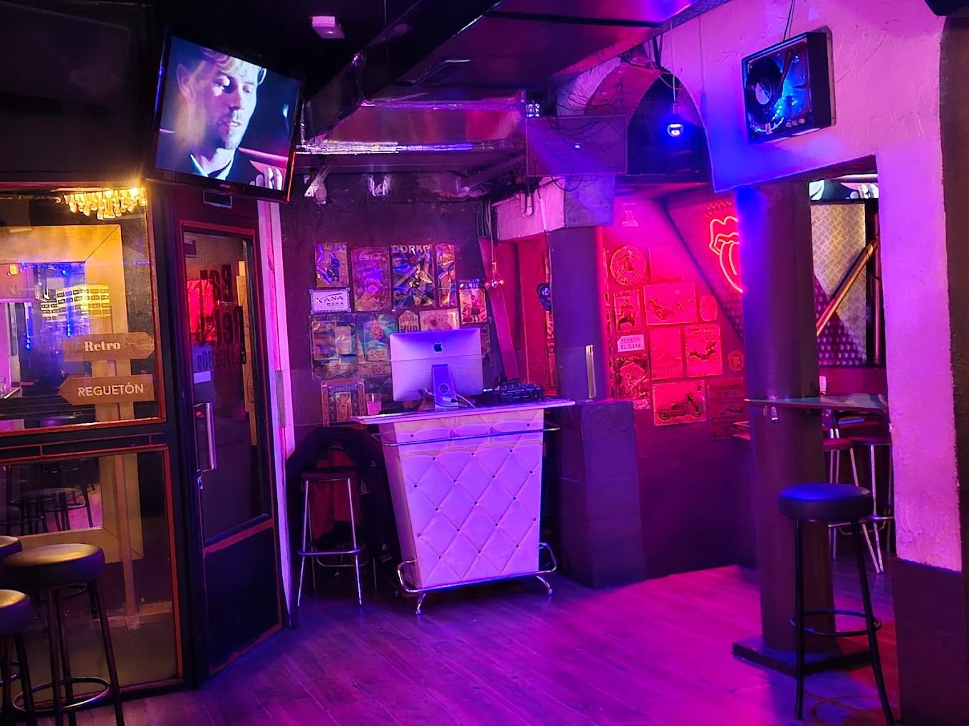 Sunset 80s Music - Night 80s club
